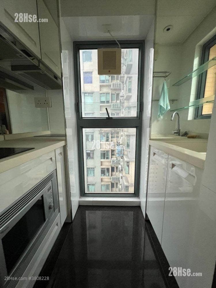 Baker Residences Sell Studio , 1 Bathroom 246 ft²