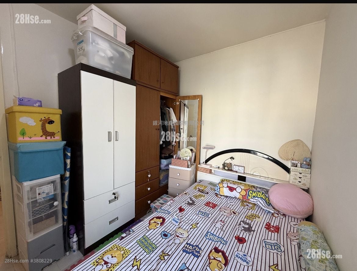 Siu Kwai Court Sell 3 Bedrooms , 1 Bathroom 544 ft²