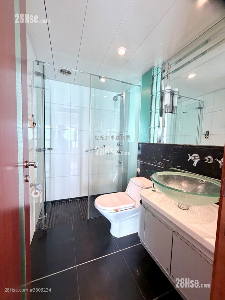 The Harbourside Rental 3 Bedrooms , 2 Bathrooms 1,088 ft²