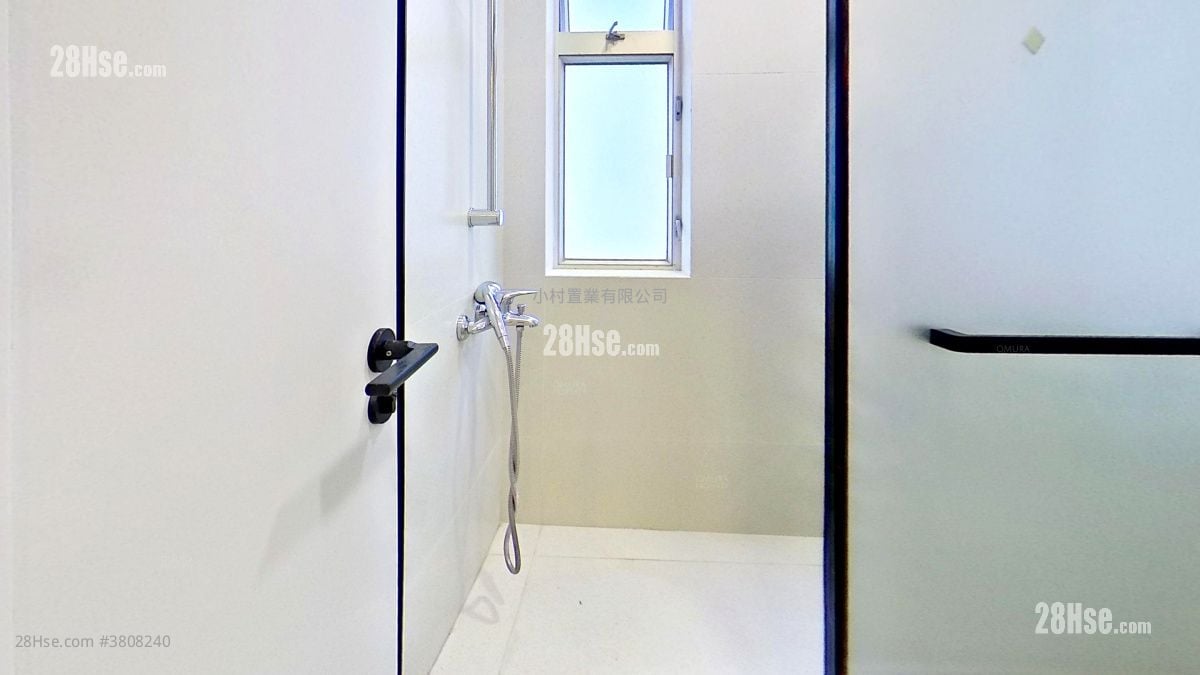 浴室: 百宁大厦 租盘 2 房 , 1 浴室 396 平方尺