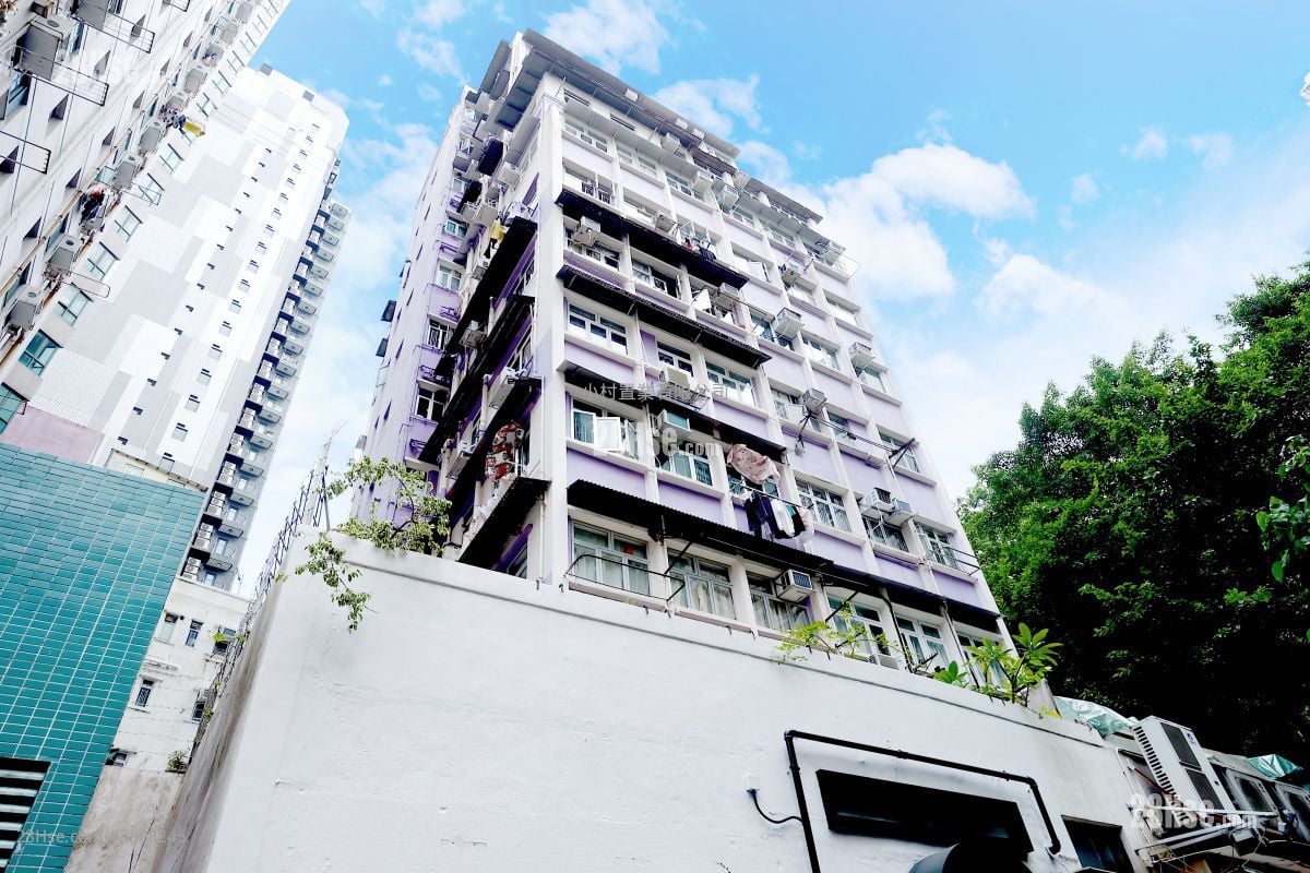 大厦外观: 百宁大厦 租盘 1 房 , 1 浴室 338 平方尺