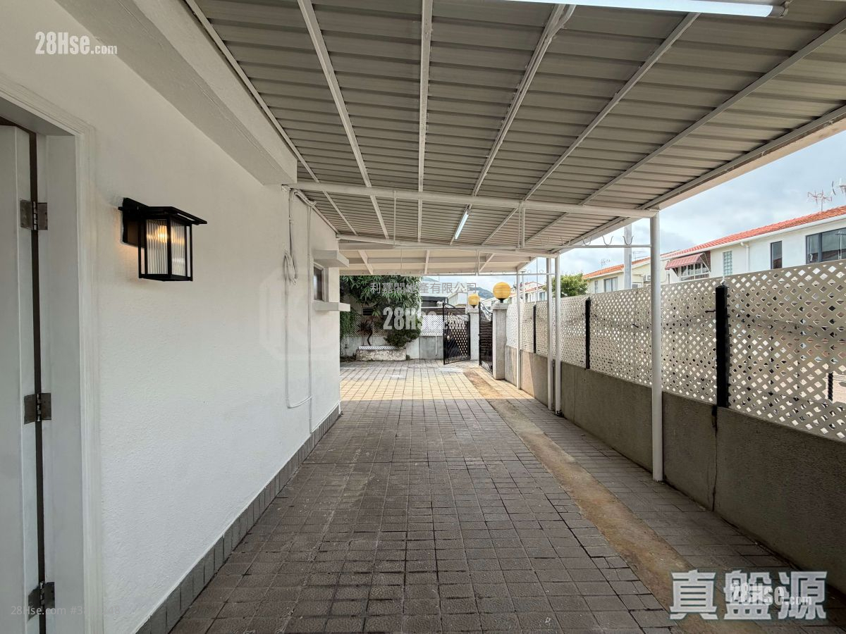 Fairview Park Sell 3 Bedrooms 1,035 ft²