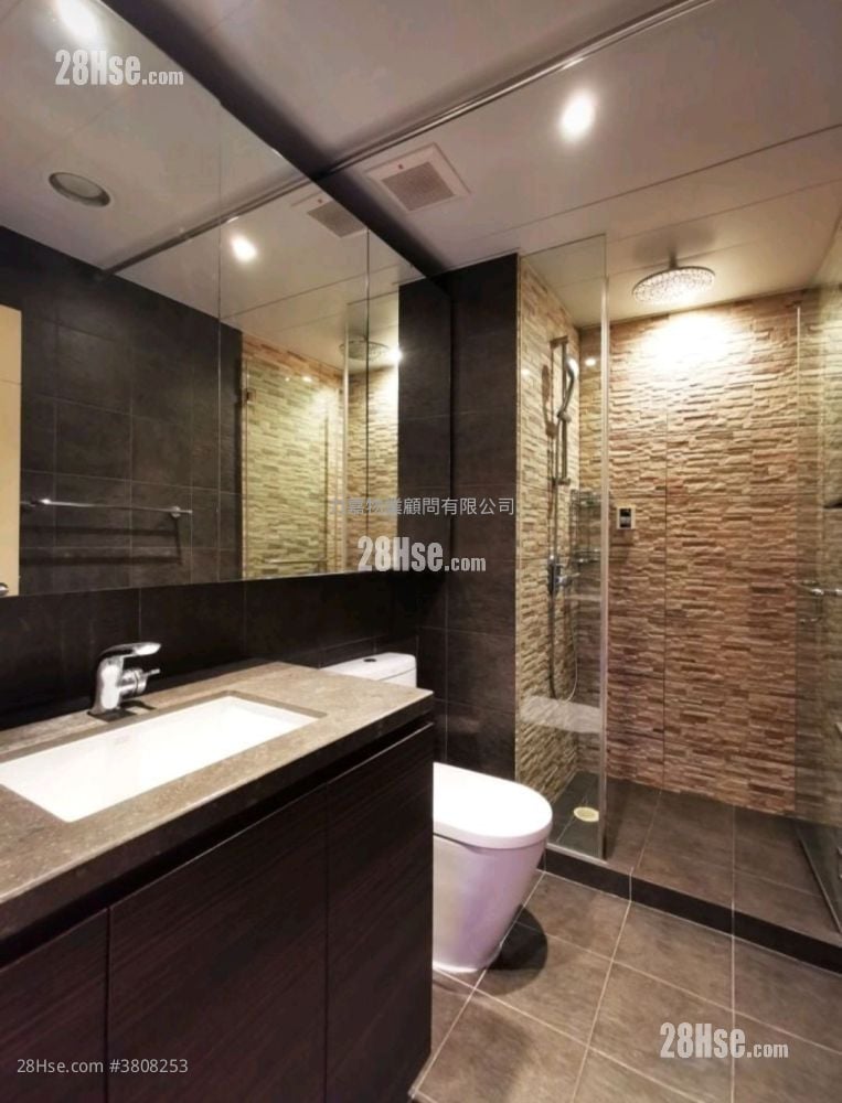 Arts Mansion Rental 3 Bedrooms , 2 Bathrooms 1,051 ft²