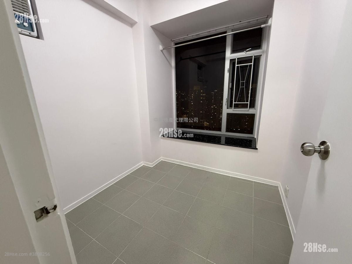荃豐中心 租盤 2 房 , 1 浴室 336 平方呎