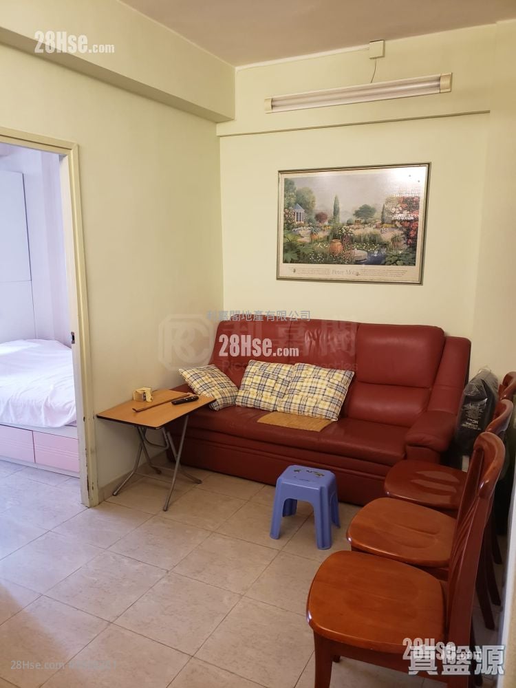 Sik On House Sell 2 Bedrooms 474 ft²