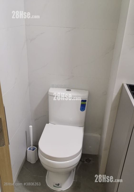 村屋 租盘 2 房 , 1 浴室