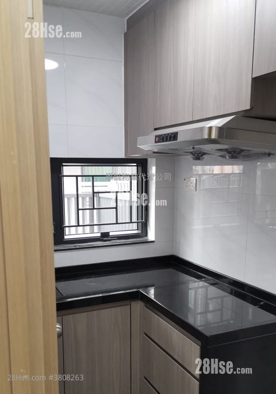 村屋 租盘 2 房 , 1 浴室