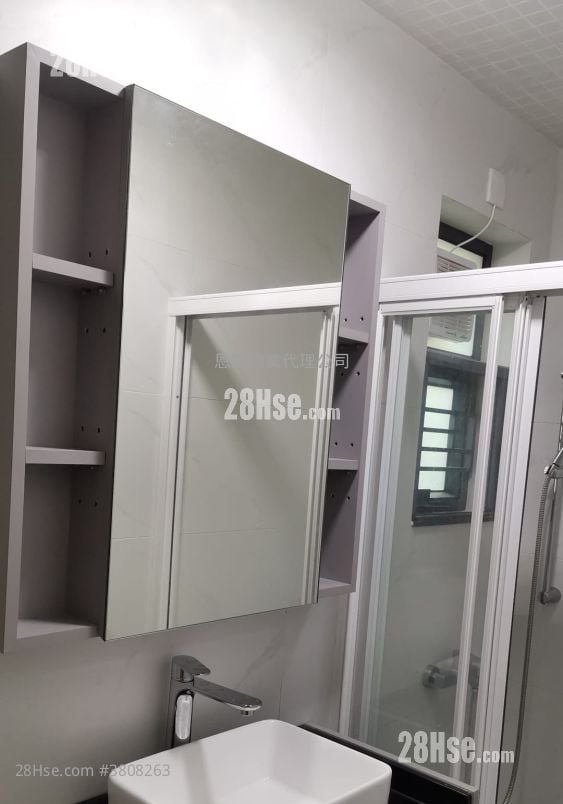 村屋 租盘 2 房 , 1 浴室