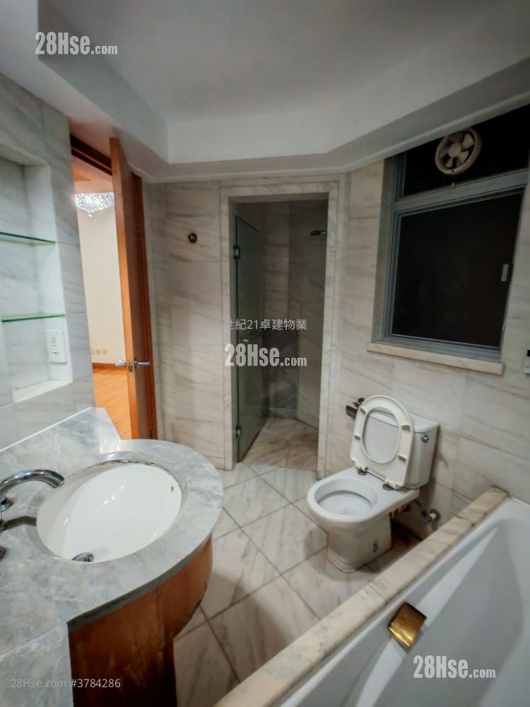 The Waterfront Rental 3 Bedrooms , 2 Bathrooms 934 ft²