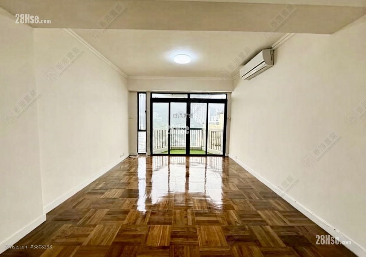 云地利台 售盘 3 房 , 3 浴室 1,330 平方尺