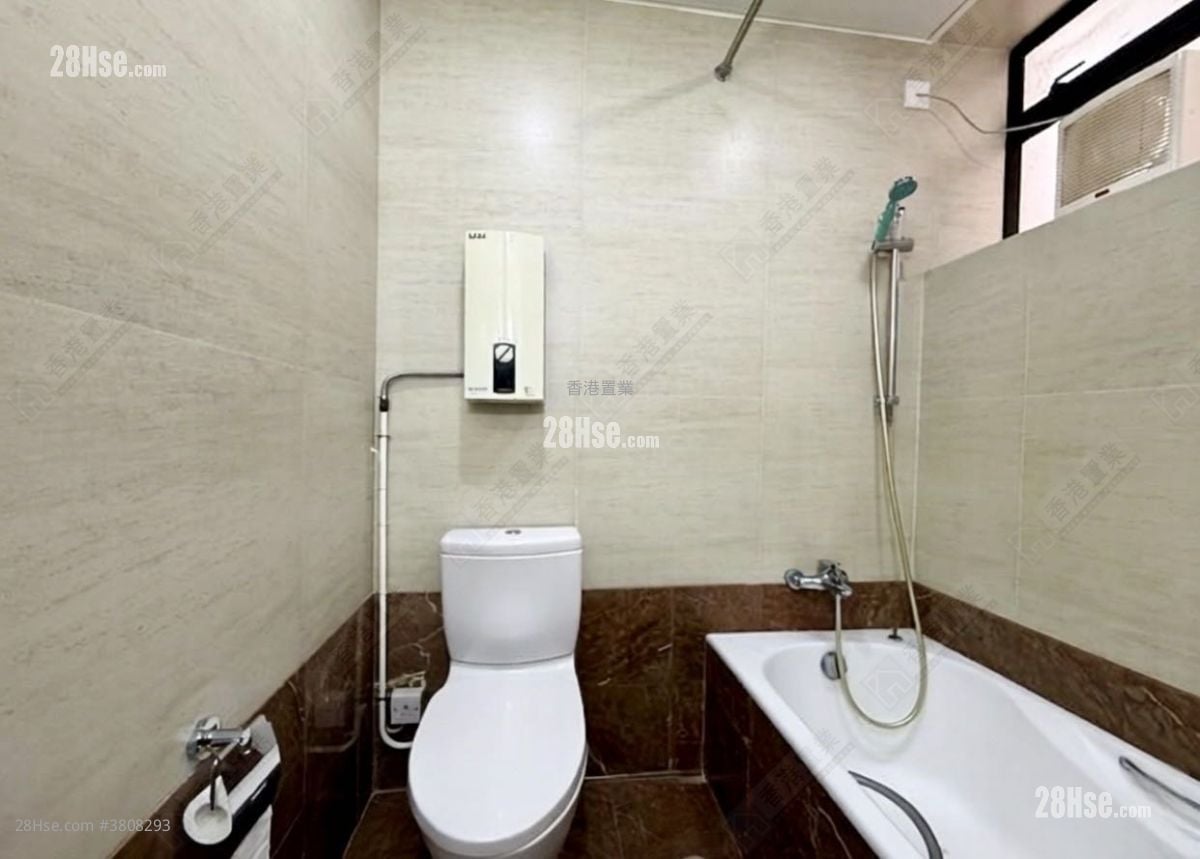 云地利台 售盘 3 房 , 3 浴室 1,330 平方尺