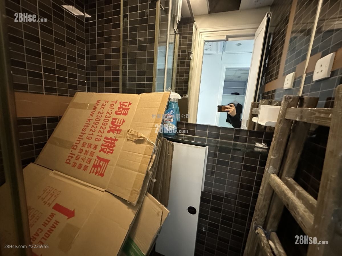 Hollywood Plaza Rental