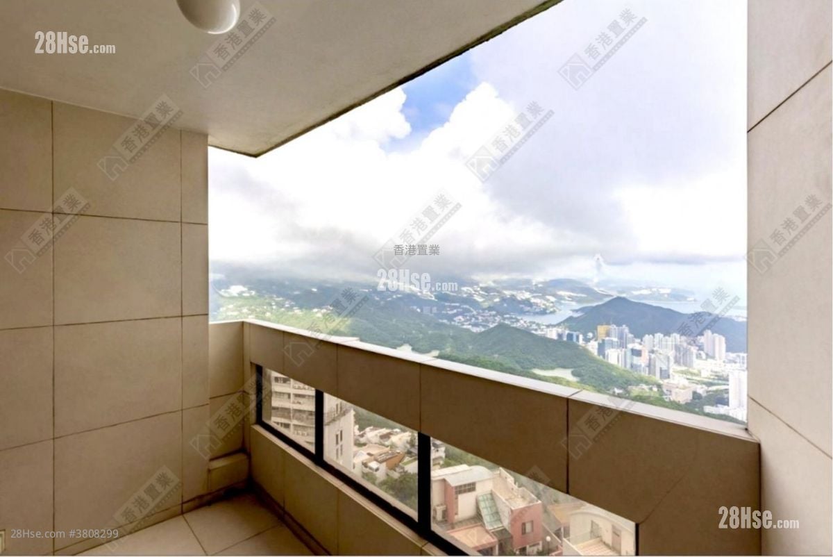 Eredine Rental 3 Bedrooms , 1 Bathroom 2,836 ft²