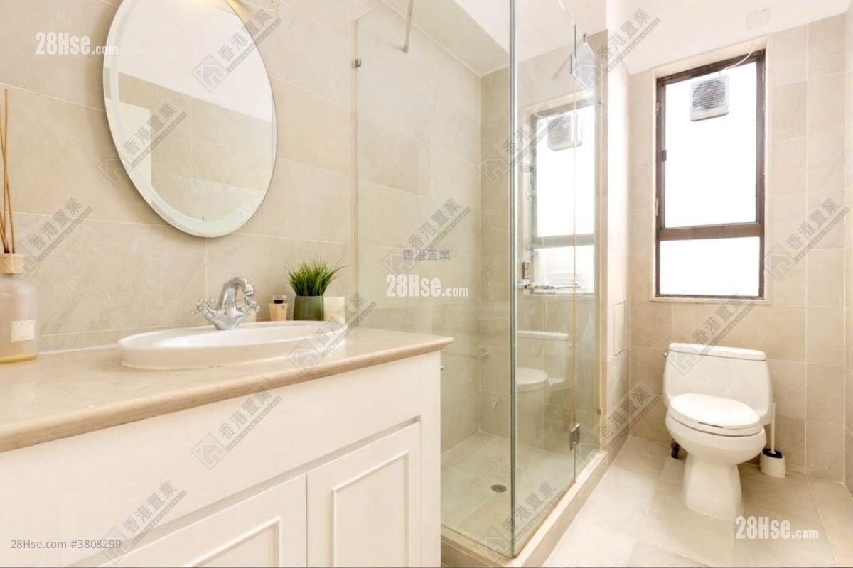 Eredine Rental 3 Bedrooms , 1 Bathroom 2,836 ft²