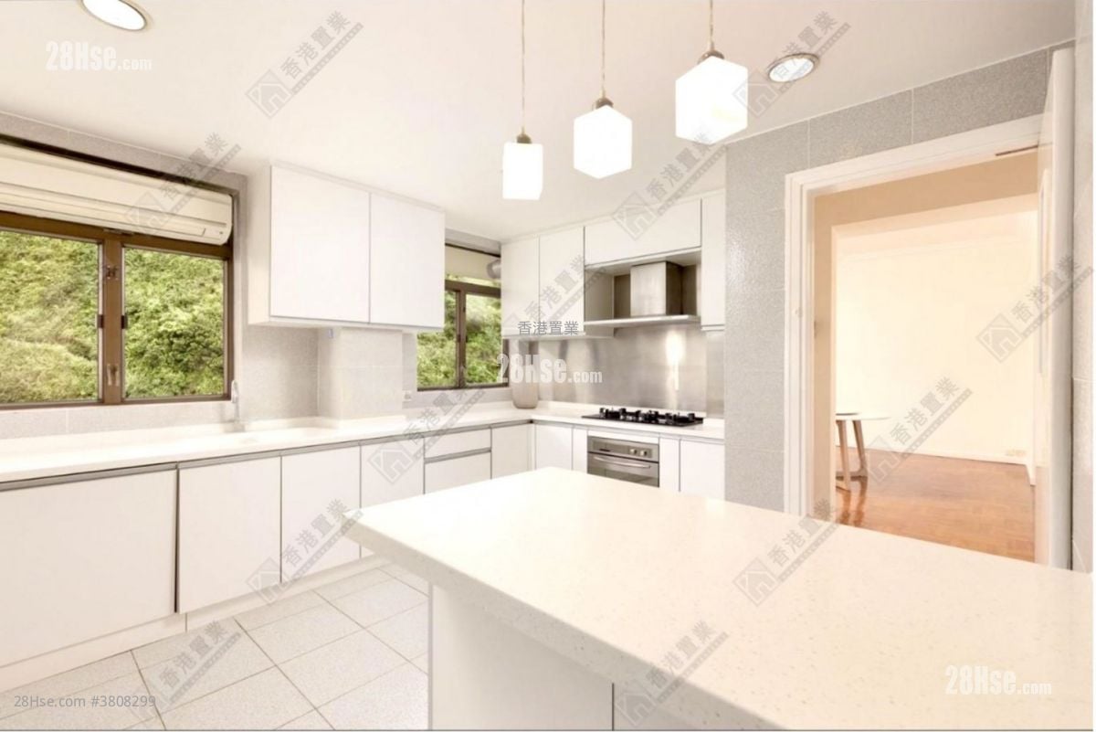 Eredine Rental 3 Bedrooms , 1 Bathroom 2,836 ft²