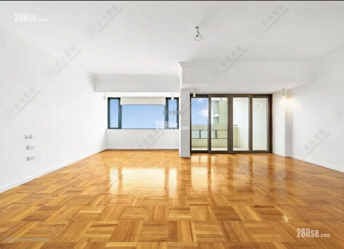 Eredine Rental 3 Bedrooms , 1 Bathroom 2,836 ft²