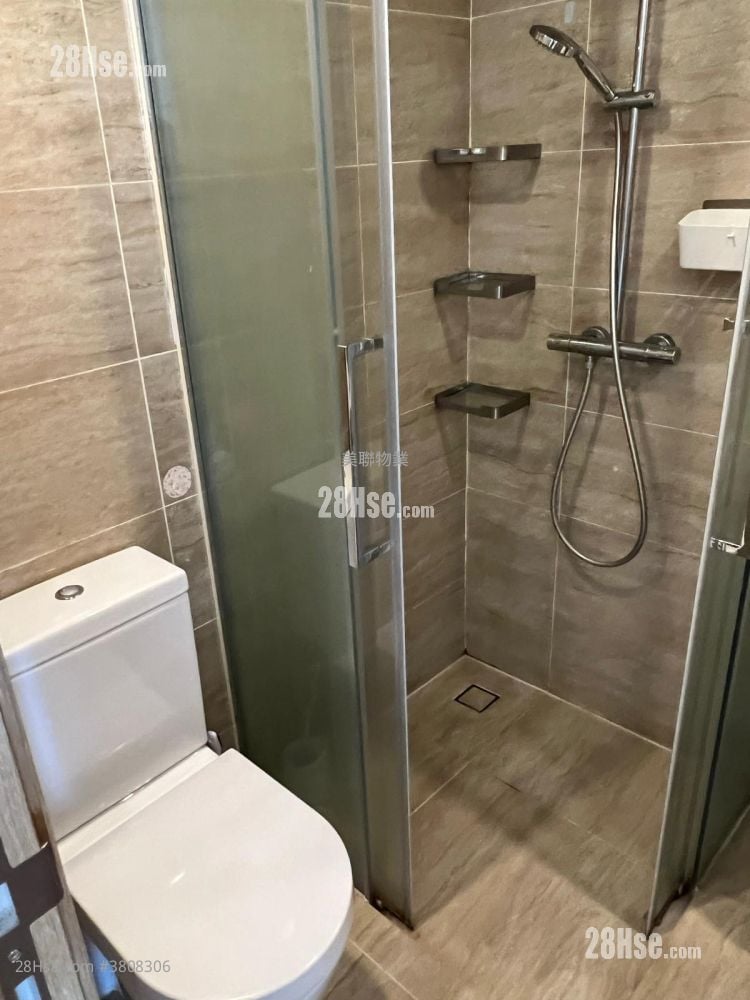 The.met.blossom Sell Studio , 1 Bathroom 221 ft²