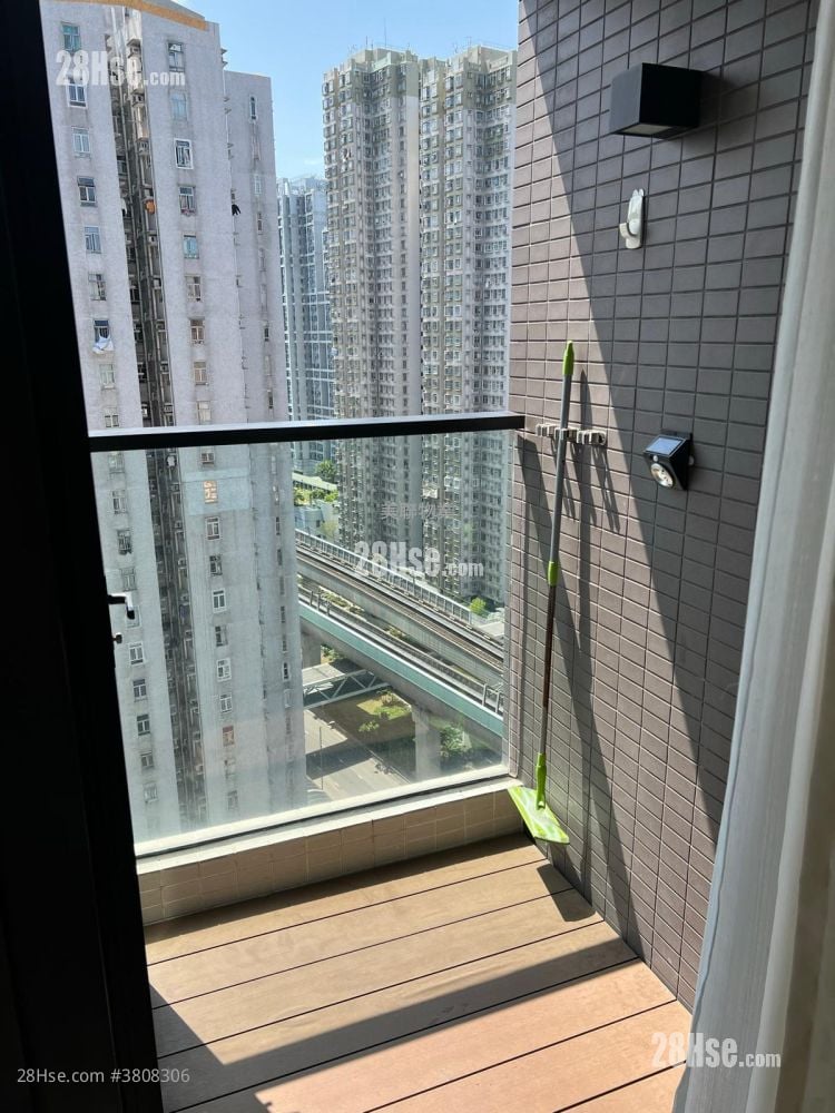 The.met.blossom Sell Studio , 1 Bathroom 221 ft²