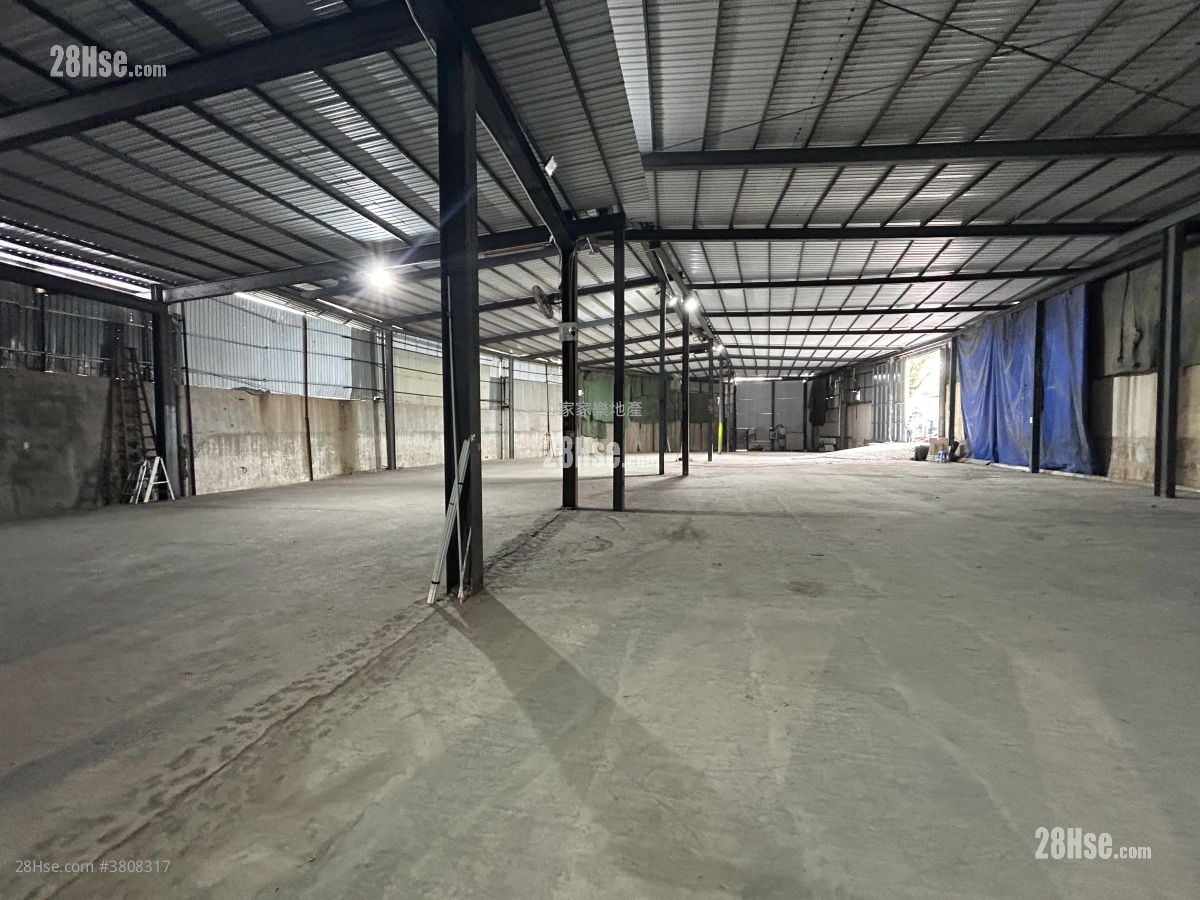 Land Rental 10,000 ft²