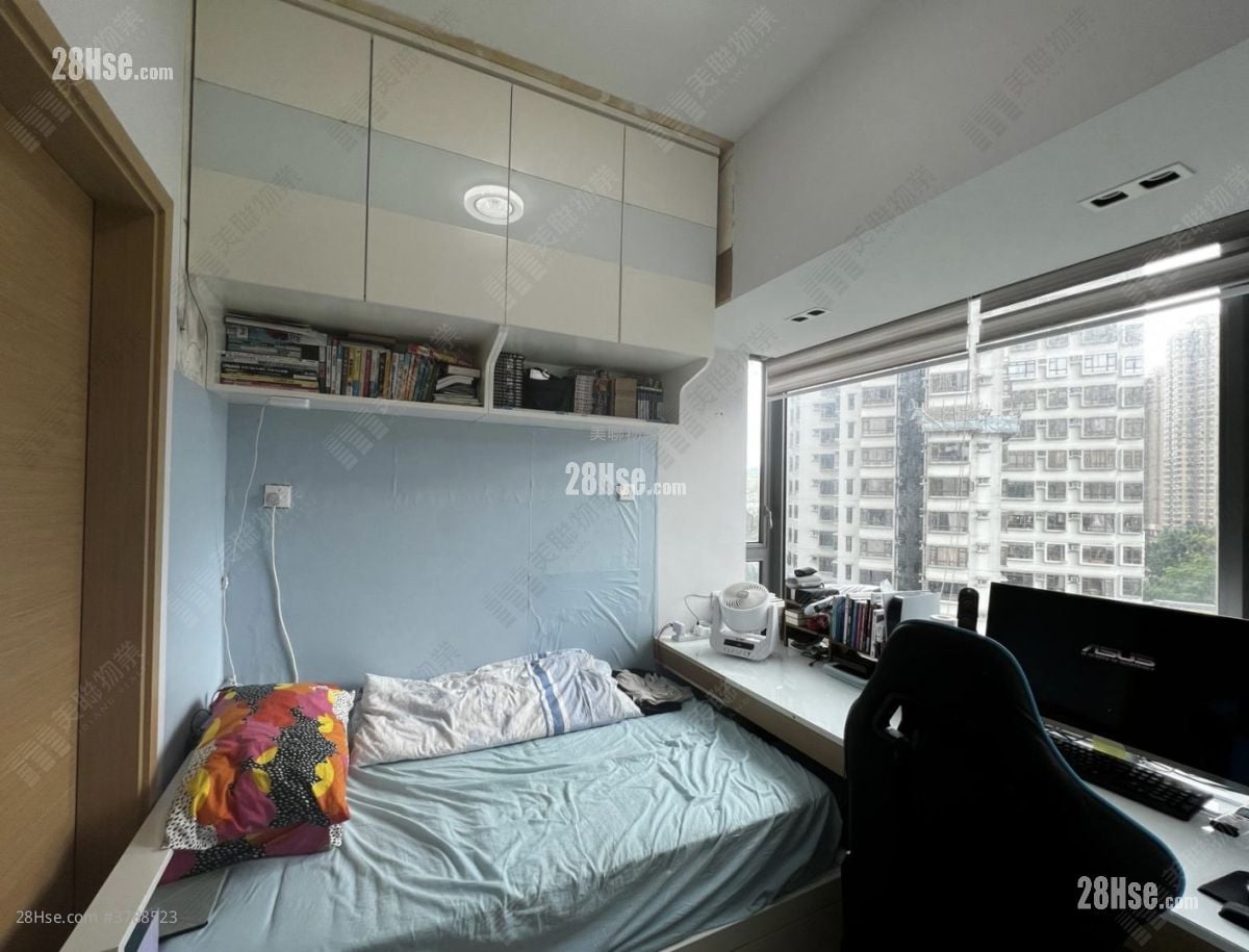 bedroom 2: Mount One Sell 2 Bedrooms , 2 Bathrooms 846 ft²