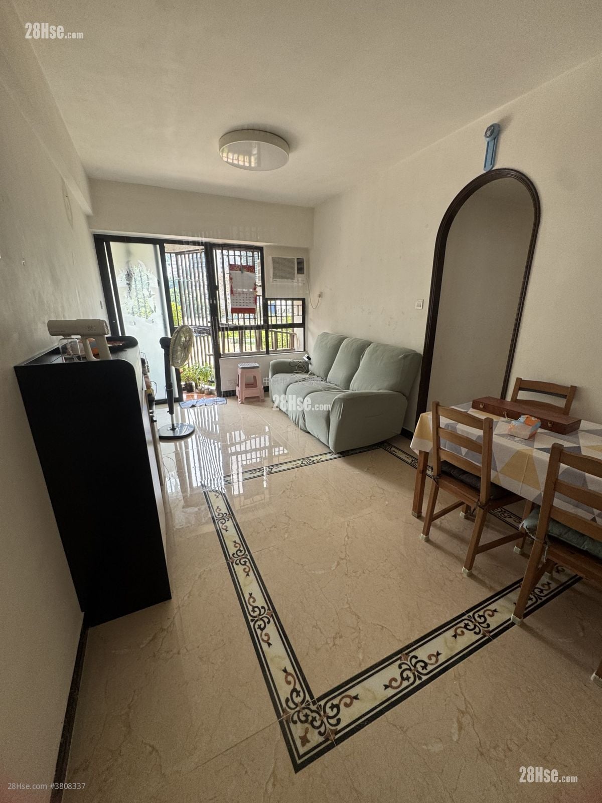 Shatin Plaza Sell 3 Bedrooms 612 ft²