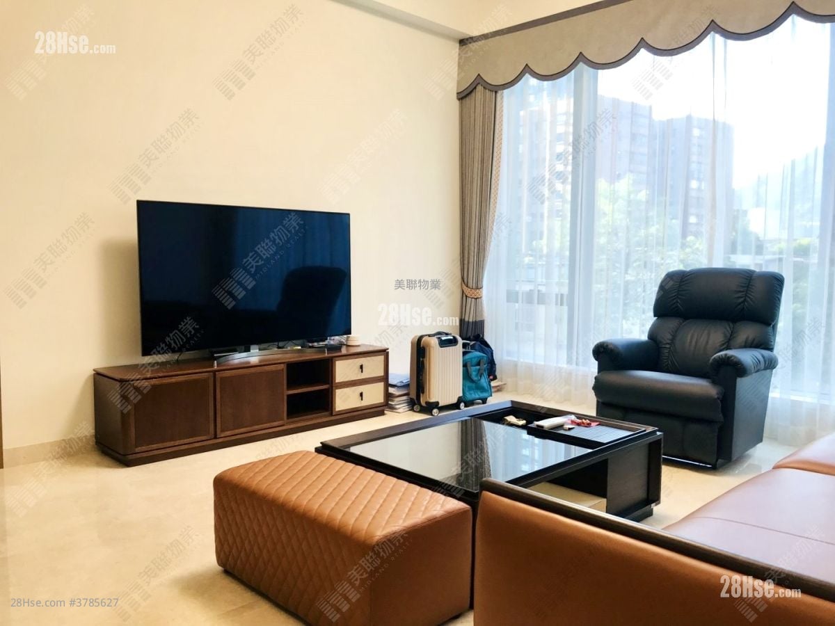 Cristallo Sell 3 Bedrooms 1,310 ft²