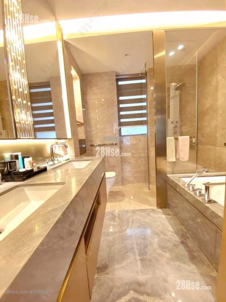 Cristallo Sell 3 Bedrooms 1,310 ft²