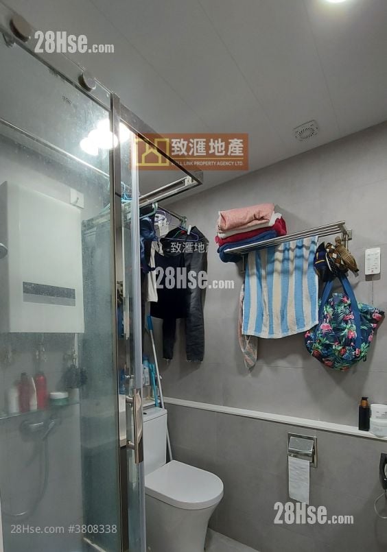 Lai Tsui Court Sell 2 Bedrooms 388 ft²