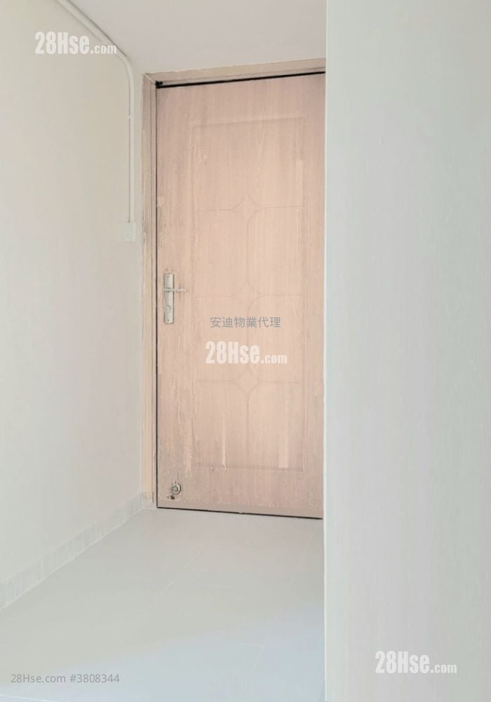 Chi Lok Fa Yuen Sell 1 Bathroom 449 ft²