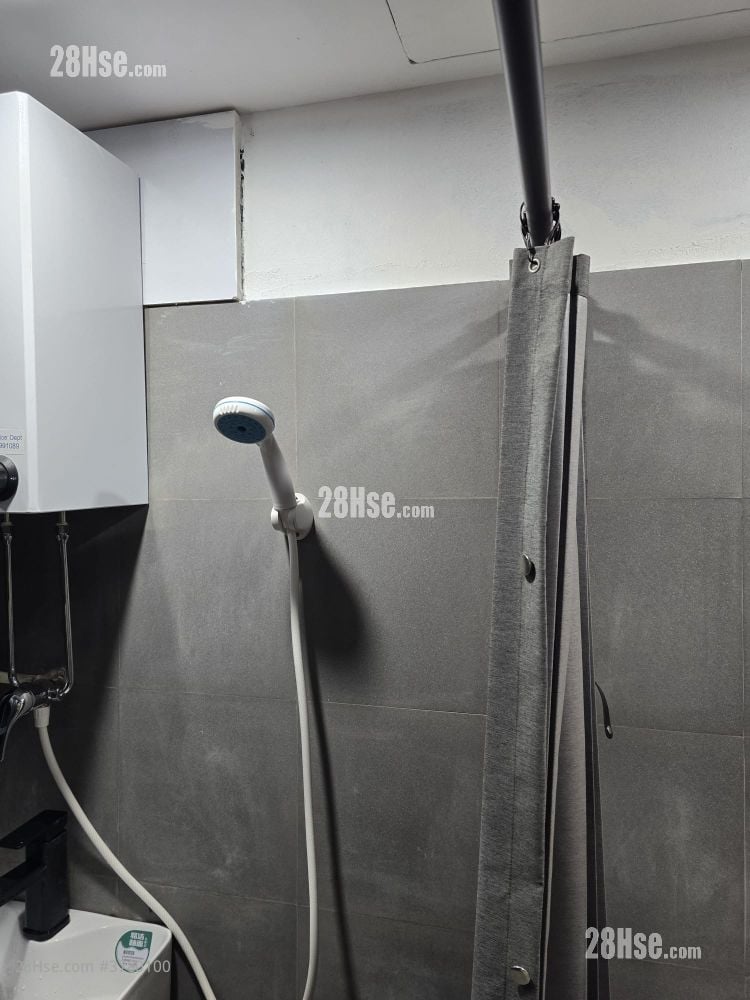 Kei Wa Building Rental Studio , 1 Bathroom 160 ft²