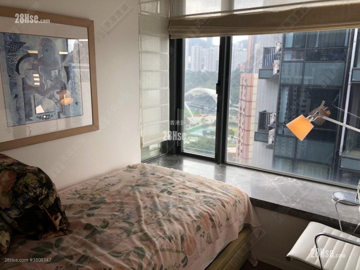 The Warren Sell 2 Bedrooms , 2 Bathrooms 612 ft²