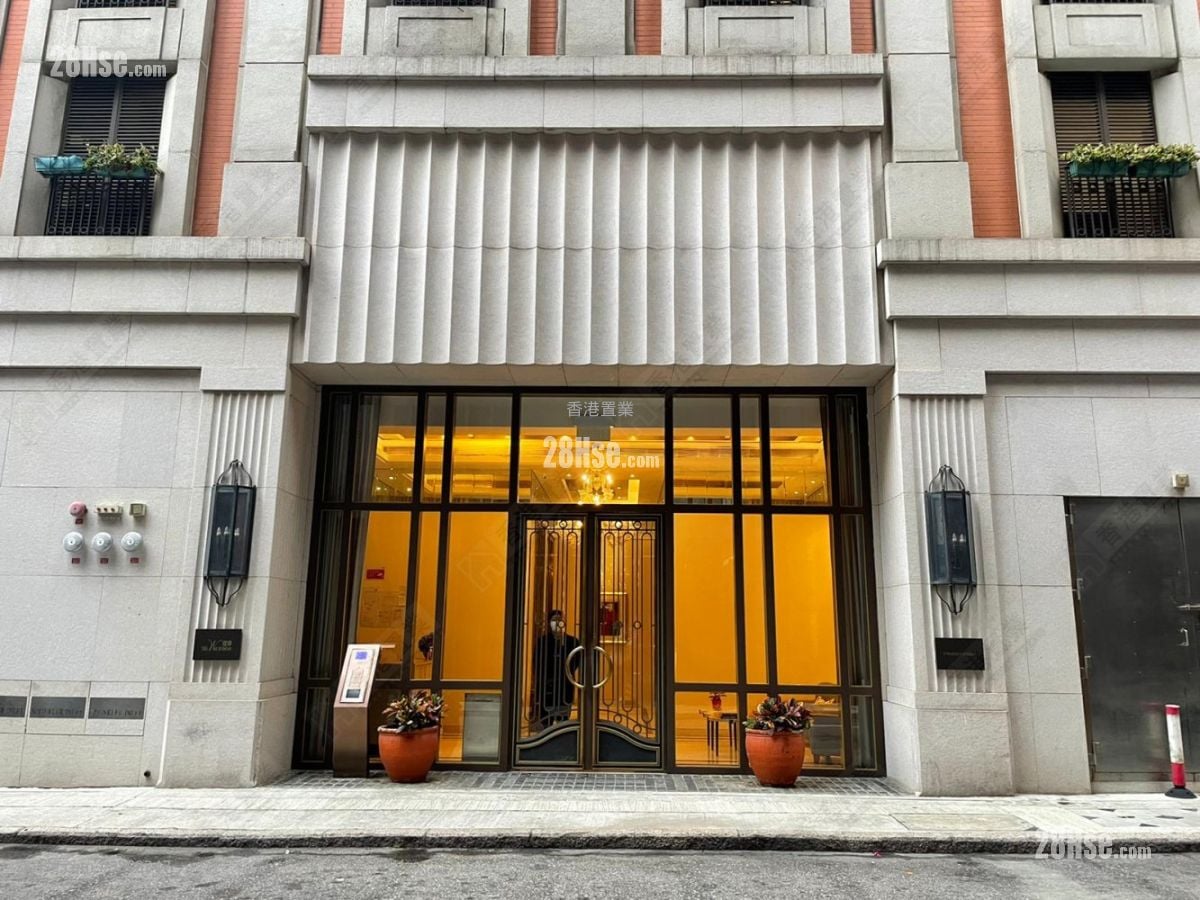 The Warren Sell 2 Bedrooms , 2 Bathrooms 612 ft²