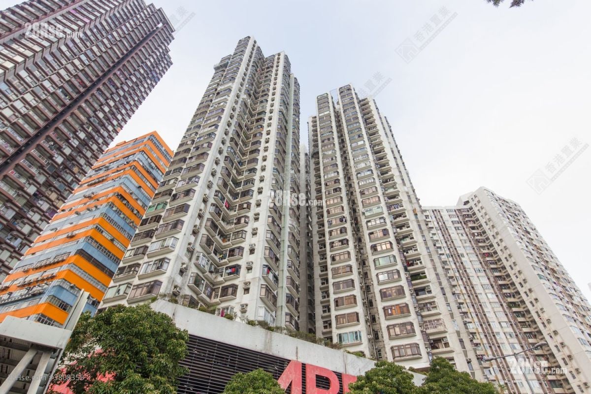 福群大楼 售盘 2 房 , 1 浴室 325 平方尺