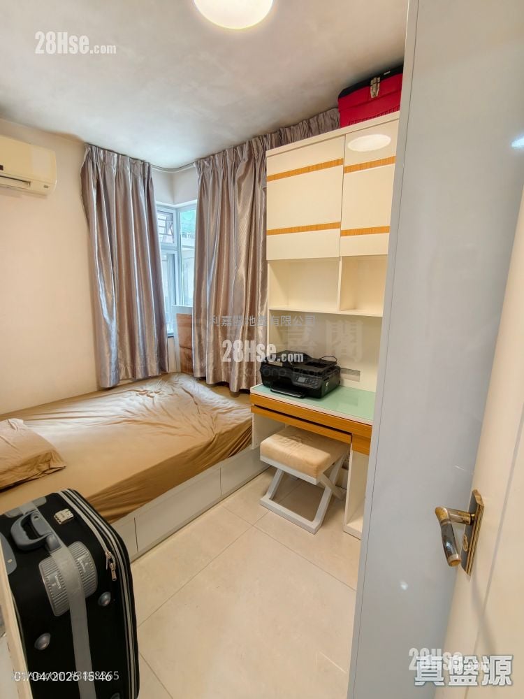 雍翠苑 租盘 3 房 650 平方尺