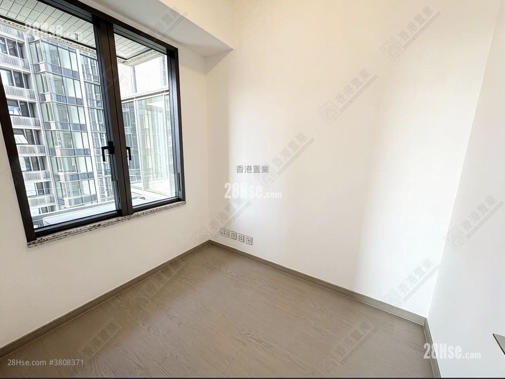 The Southside Sell 2 Bedrooms , 1 Bathroom 452 ft²