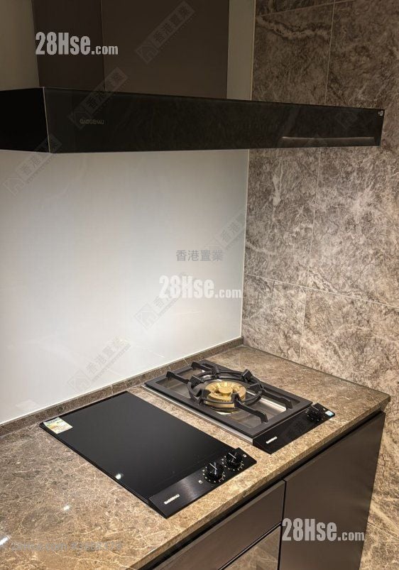 The Southside Sell 3 Bedrooms , 3 Bathrooms 773 ft²