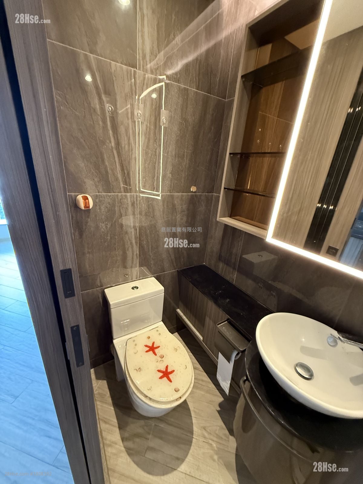 尚悦方 租盘 211 平方尺