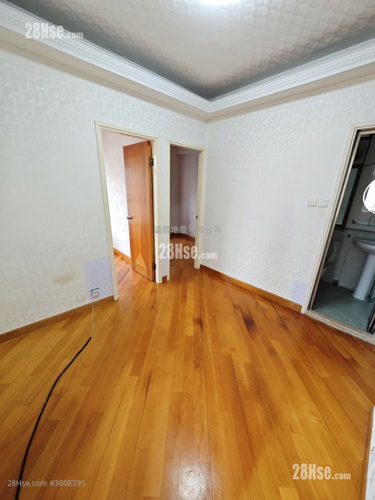 Foo Tat Building Rental 2 Bedrooms , 1 Bathroom 306 ft²