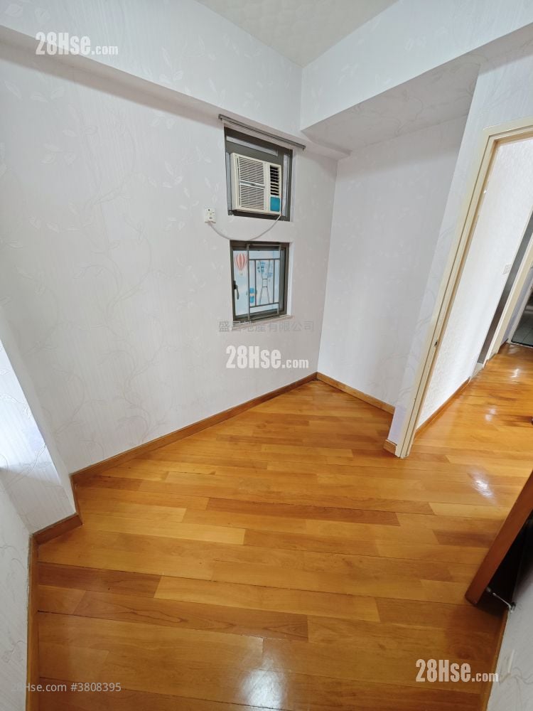 Foo Tat Building Rental 2 Bedrooms , 1 Bathroom 306 ft²