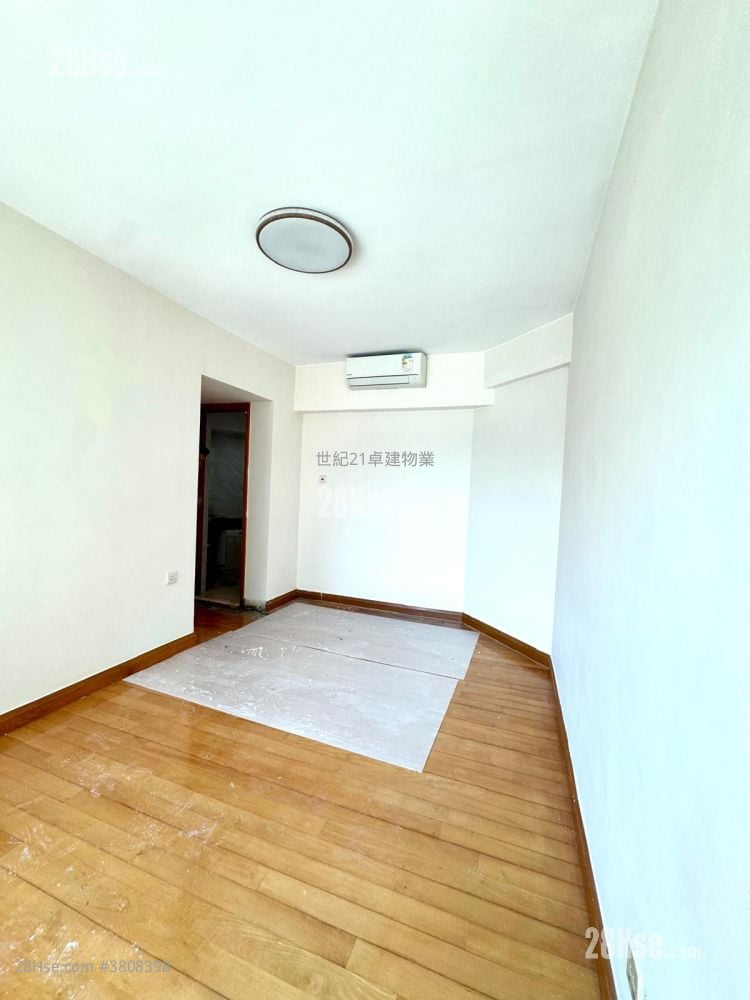 The Waterfront Sell 3 Bedrooms , 2 Bathrooms 934 ft²