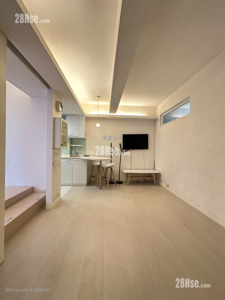 榮華大廈 租盤 1 房 , 1 廁所 378 平方呎