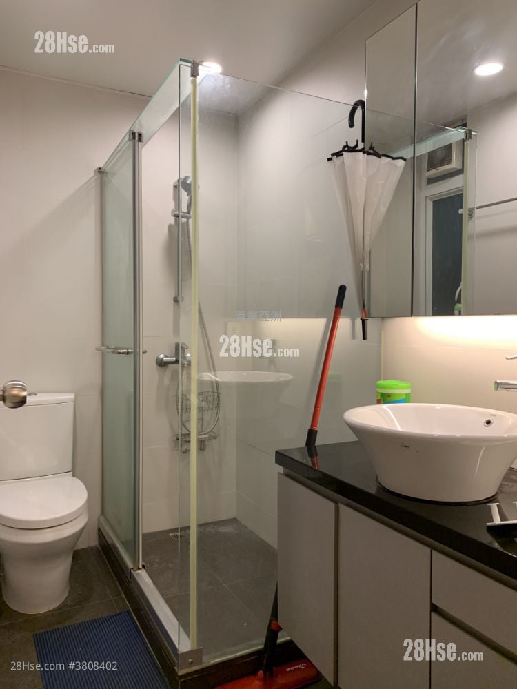 榮華大廈 租盤 1 房 , 1 廁所 378 平方呎