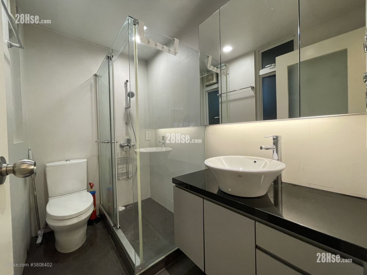 榮華大廈 租盤 1 房 , 1 廁所 378 平方呎