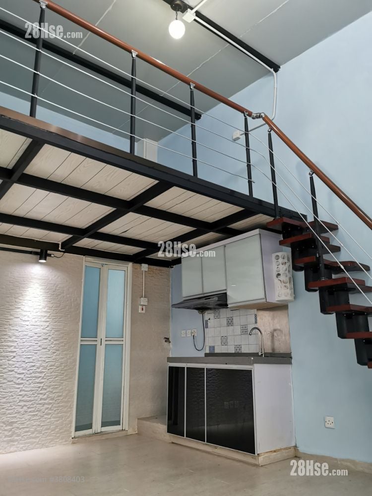 Village Rental Studio , 1 Bathroom 300 ft²