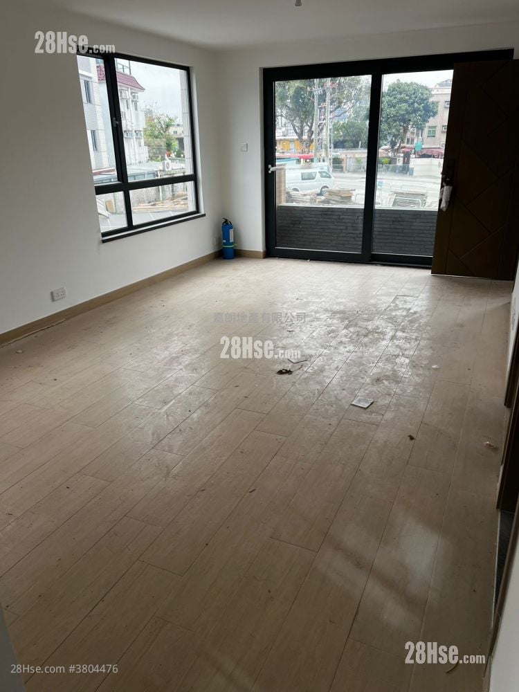 Village Rental 3 Bedrooms , 1 Bathroom 640 ft²