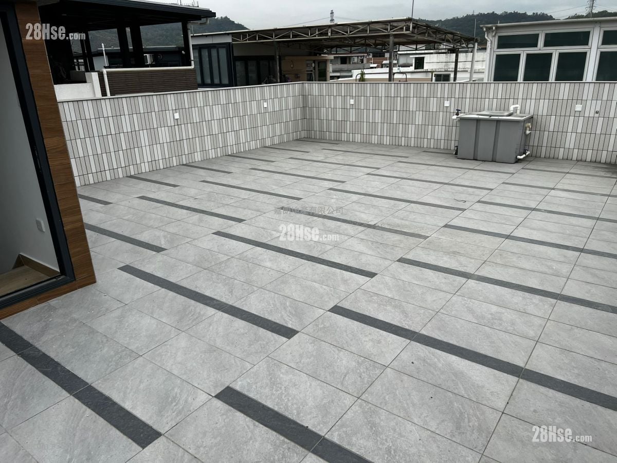 Village Rental 3 Bedrooms , 1 Bathroom 640 ft²