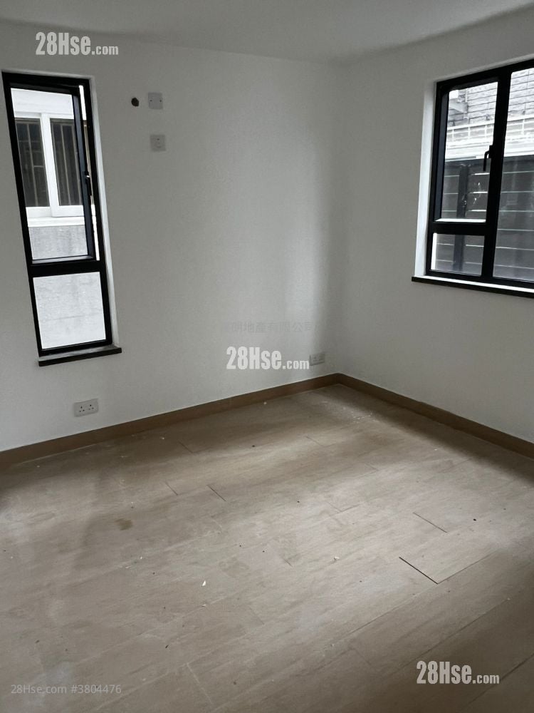 Village Rental 3 Bedrooms , 1 Bathroom 640 ft²