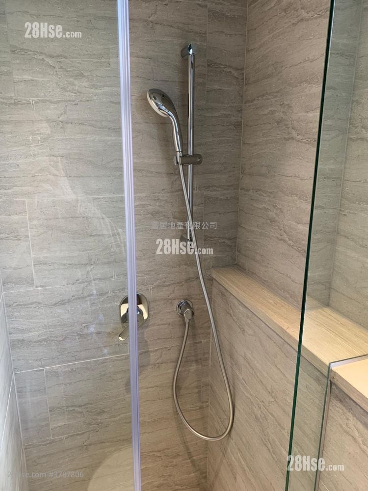 悦雅 租盘 开放式间隔 , 1 浴室 173 平方尺