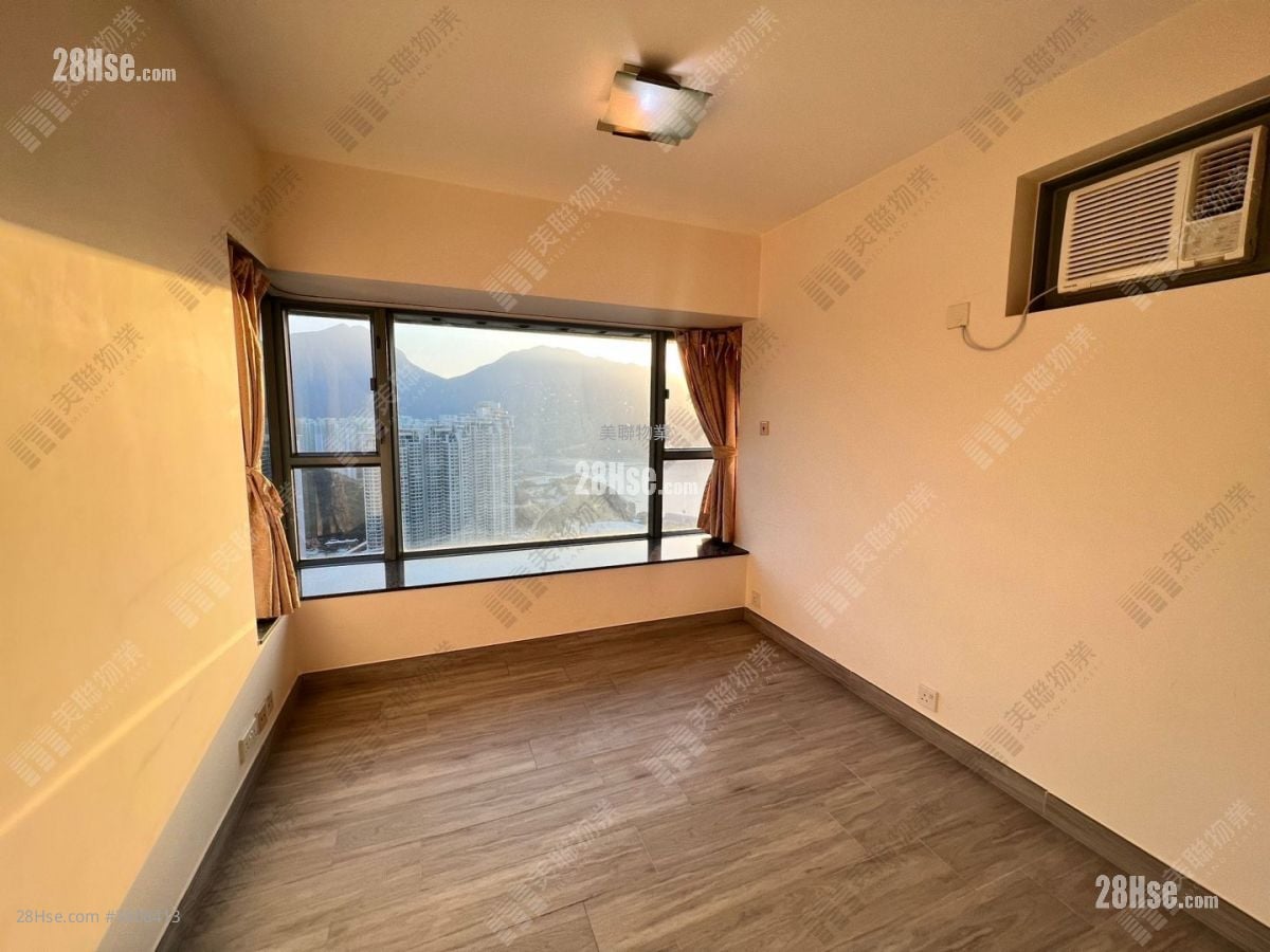 Seaview Crescent Rental 2 Bedrooms , 1 Bathroom 516 ft²