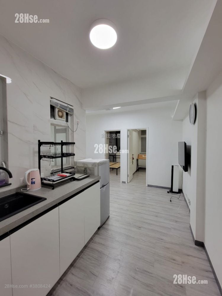 Apartment Sell 2 Bedrooms , 1 Bathroom 384 ft²